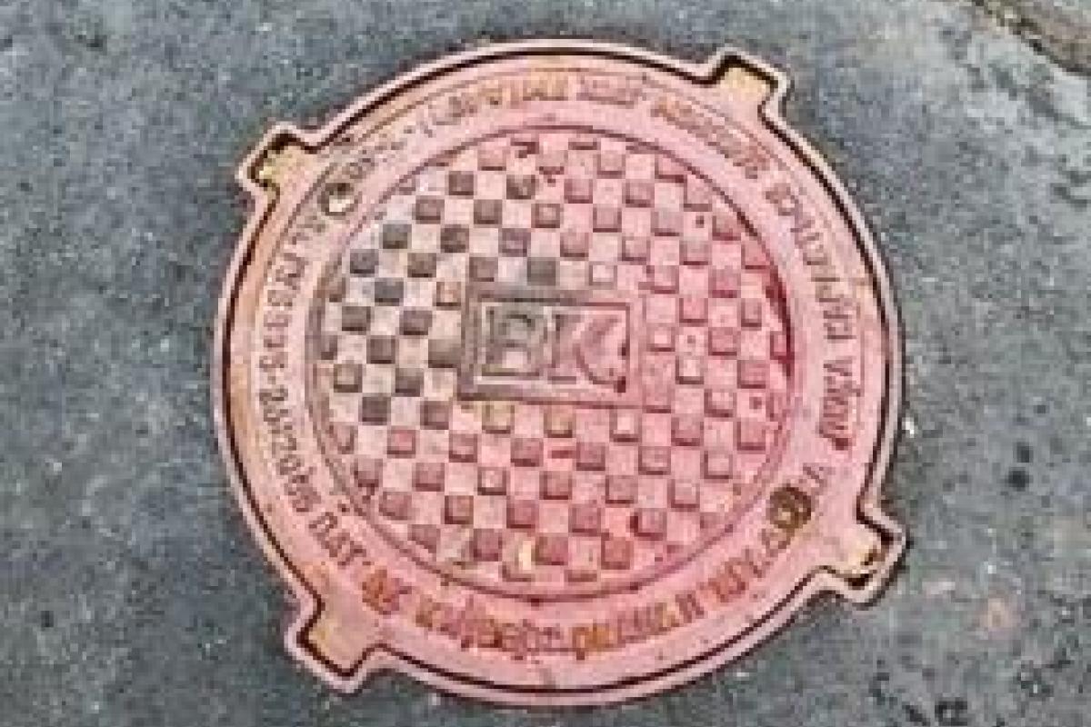 В Киеве украли 328 водопроводных люков В Киеве украли 328 водопроводных люков