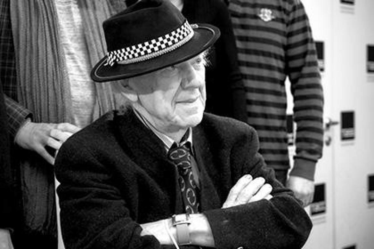 В Ростовском цирке проходит прощание с клоуном Олегом Поповым