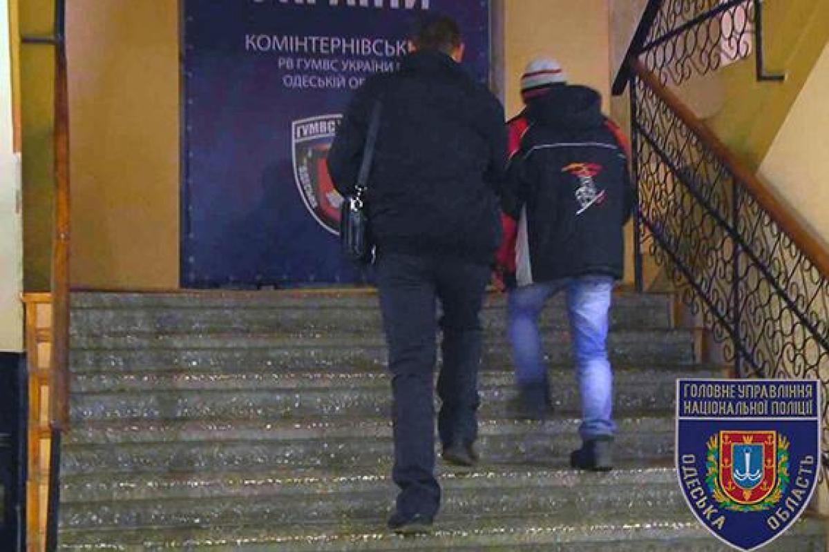 В Одеській області 48-річний чоловік згвалтував маленьку дівчинку В Одеській області 48-річний чоловік згвалтував маленьку дівчинку