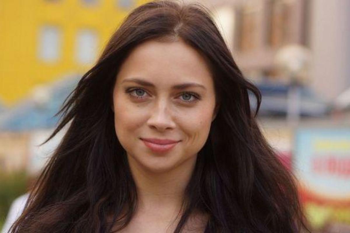 Актриса Настасья Самбурская закрутила роман с мужем Бузовой