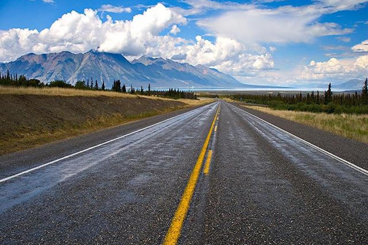 У Китаї з'явилося нове шосе, яке не дасть заснути водіям У Китаї з'явилося нове шосе, яке не дасть заснути водіям