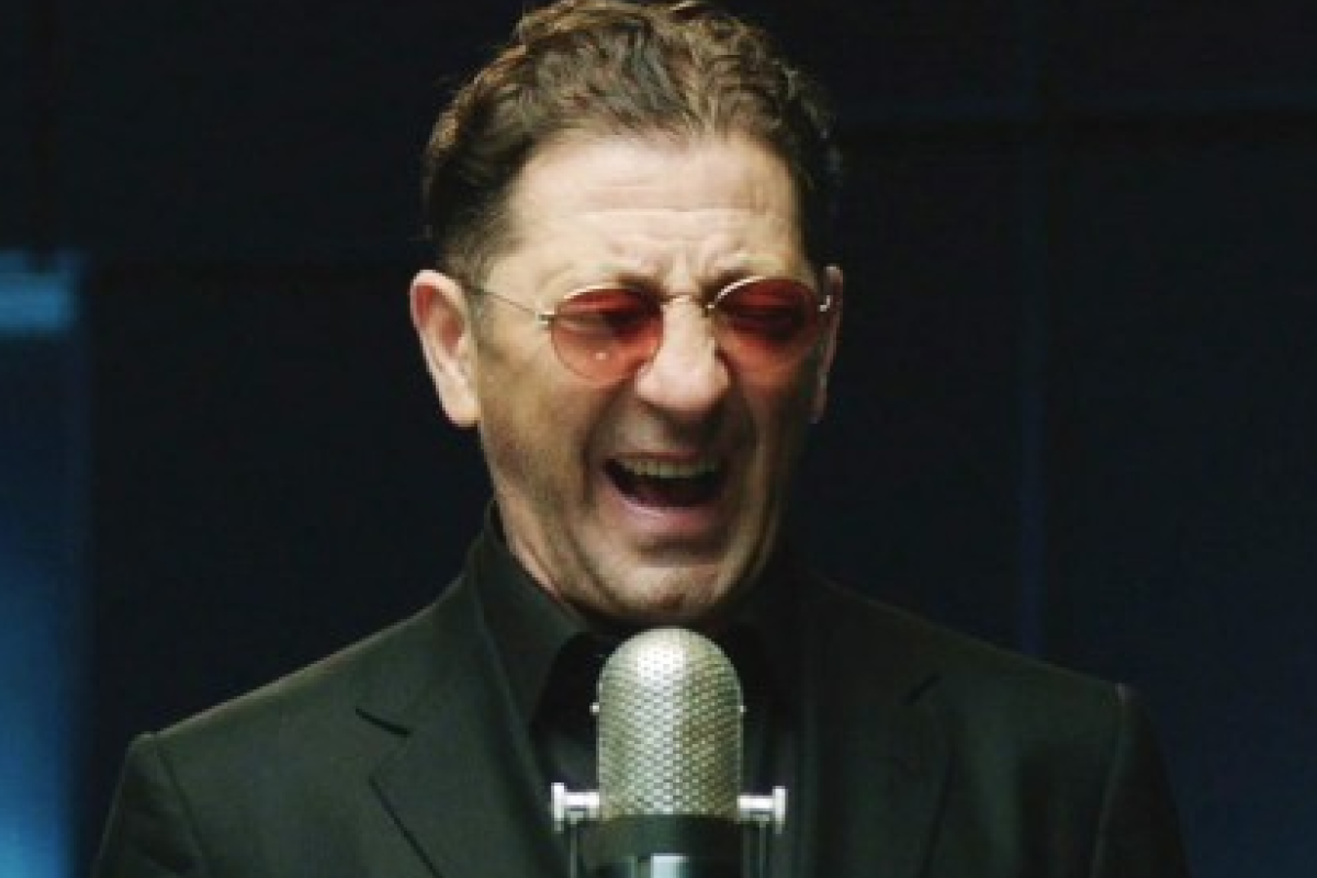 Лепс упал на сцене во время концерта: опубликовано видео