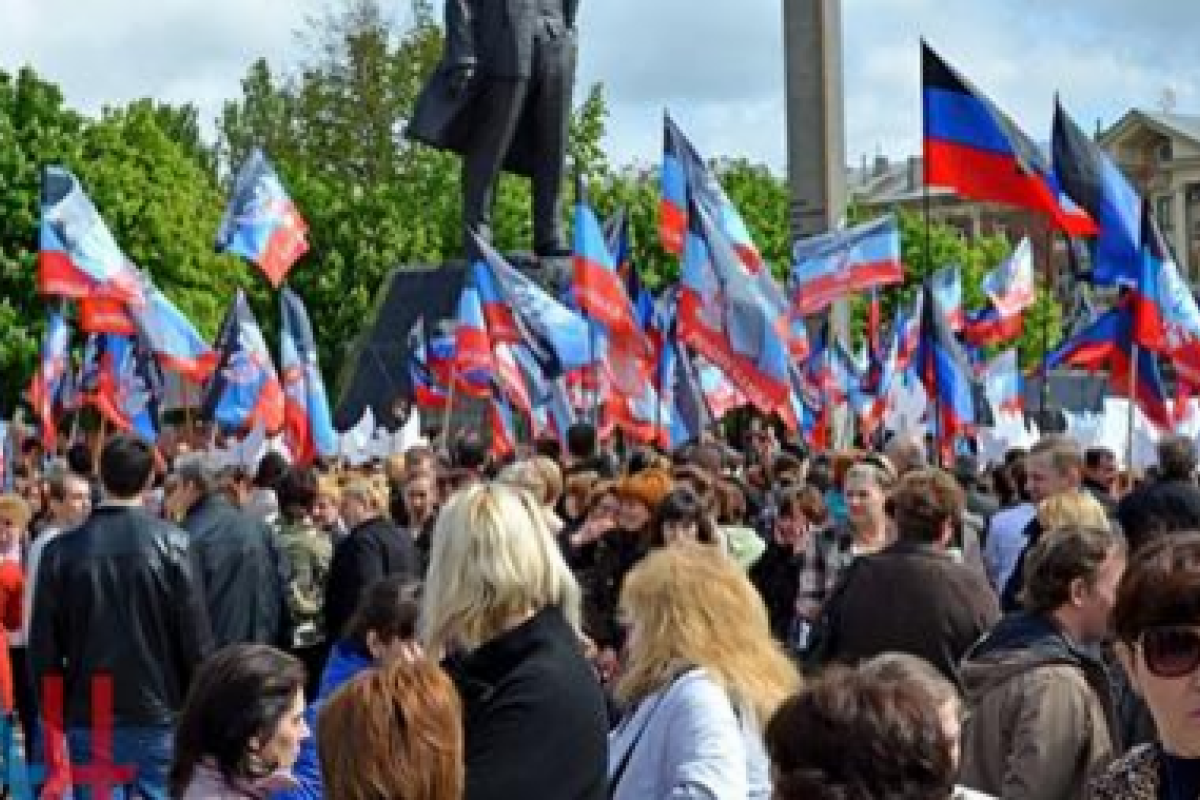 "Антинародная республика": Казанский прокомментировал интервью Ходаковского о финансовой катастрофе в "ЛДНР"