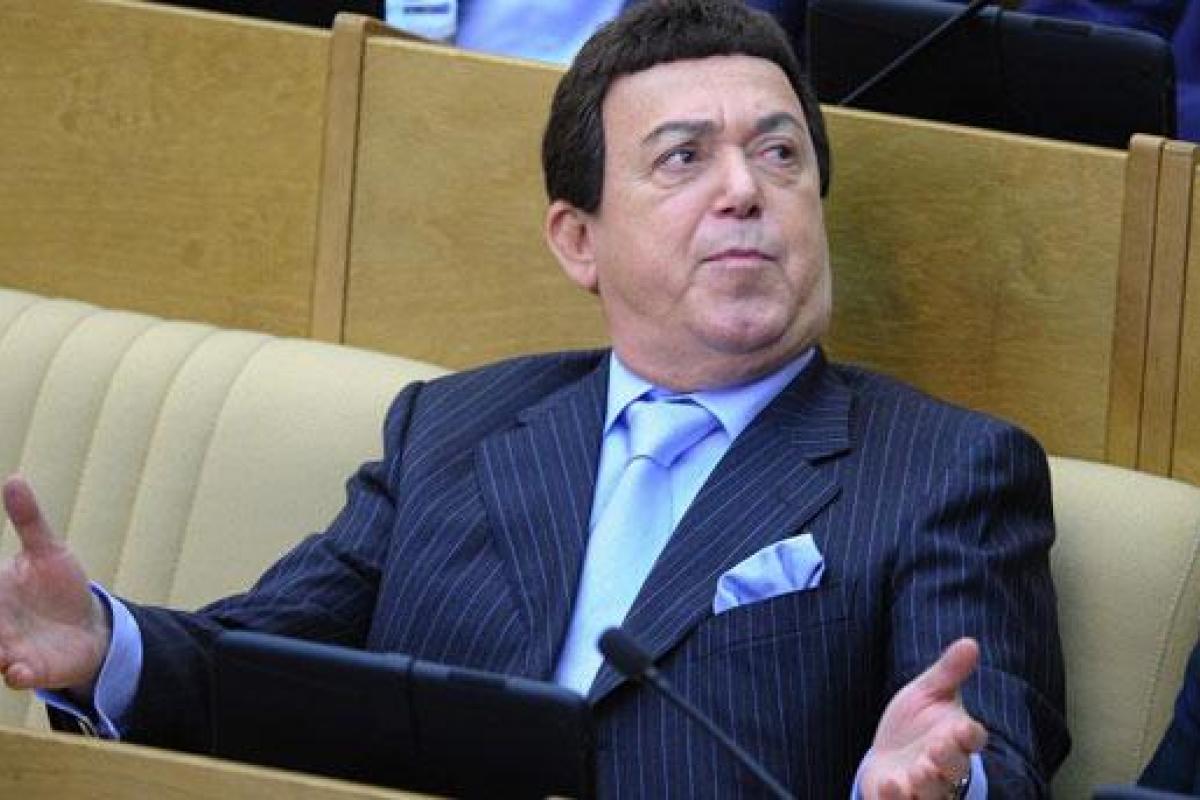 Кобзон требует запретить творчество Сергея Шнурова