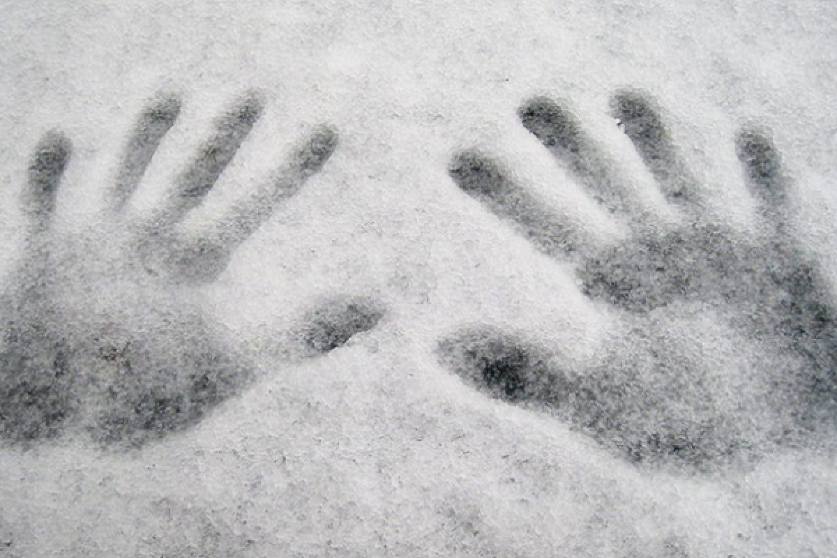 В России обнаружен труп украинца: мужчину избили и оставили голым умирать на снегу В России обнаружен труп украинца: мужчину избили и оставили голым умирать на снегу