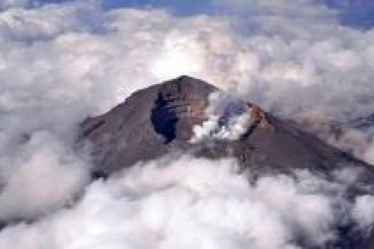 Ученые предупредили о беде: лава вулкана Попокатепетля может стереть с лица земли города-миллионнники