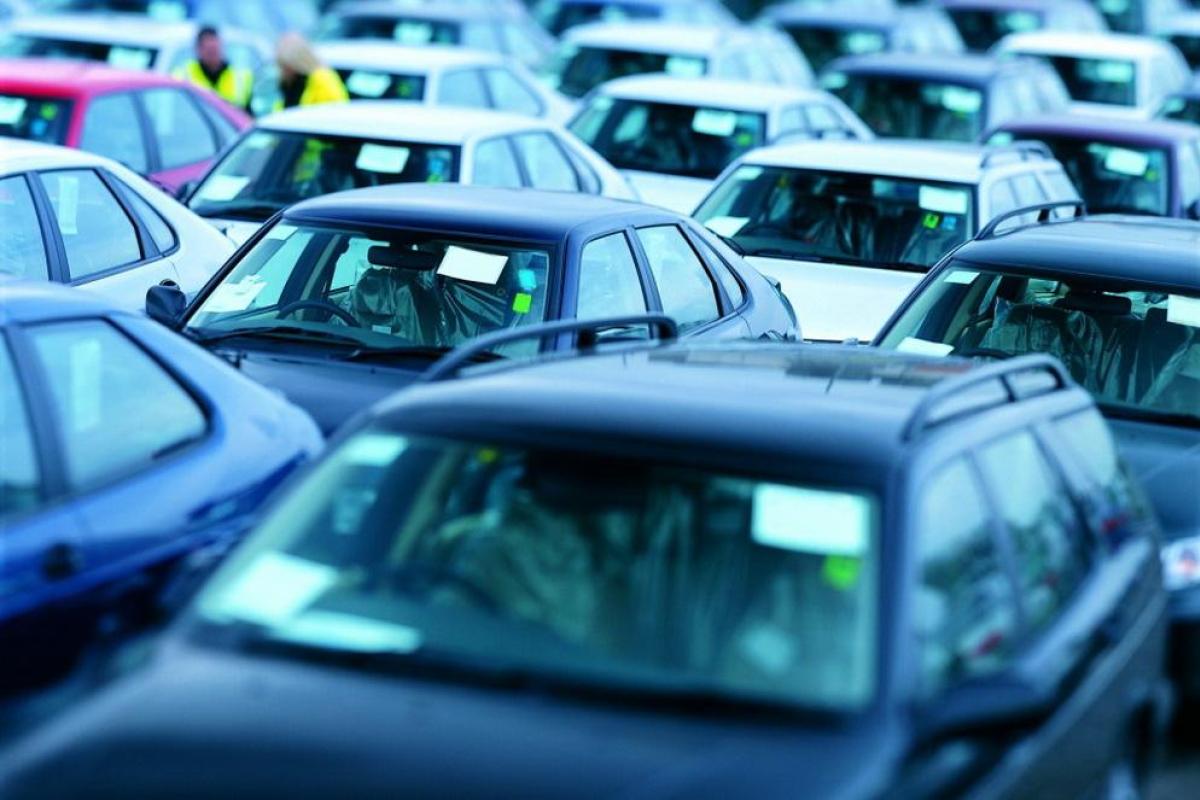 В Украине почти в 3 раза выросли продажи подержанных легковых авто В Украине почти в 3 раза выросли продажи подержанных легковых авто