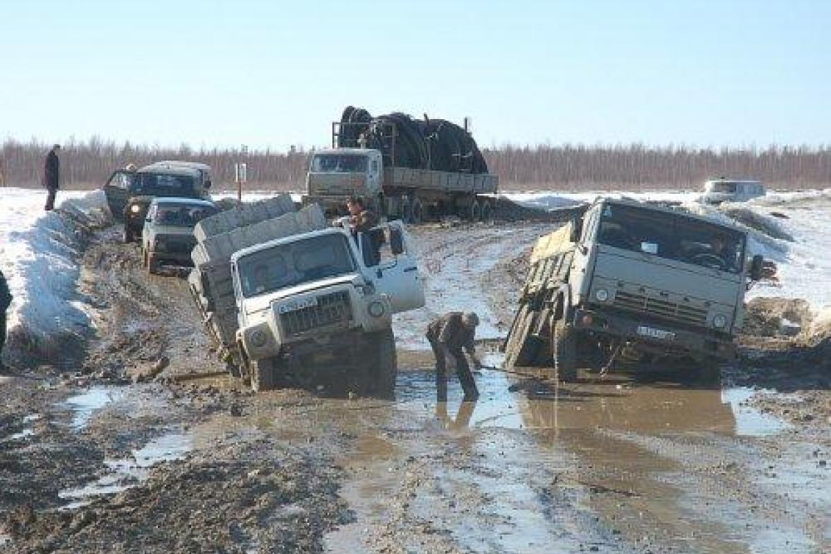 В России все дороги хотят сделать платными В России все дороги хотят сделать платными