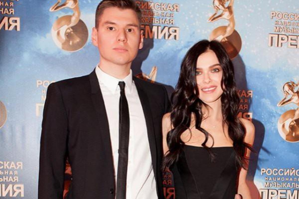 Елена Темникова впервые показала своего мужа