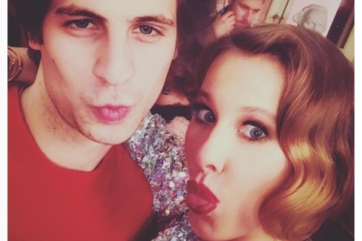 Новоиспеченная мать Ксения Собчак ездит ночью к молодому режиссеру