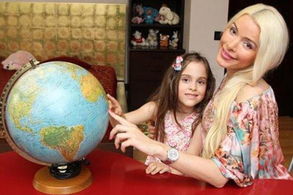 Экс-супруг Алены Кравец хочет навсегда разлучить ее с ребенком