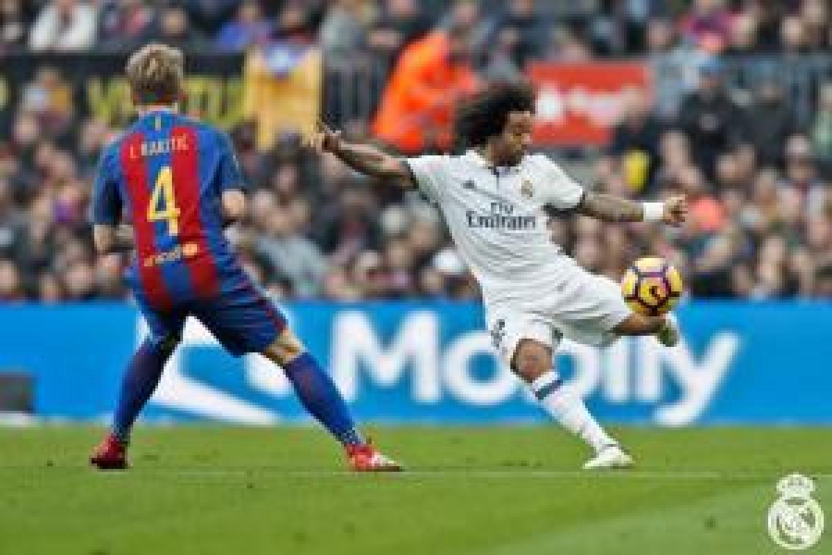 "Реал" вырвал ничью у "Барселоны"