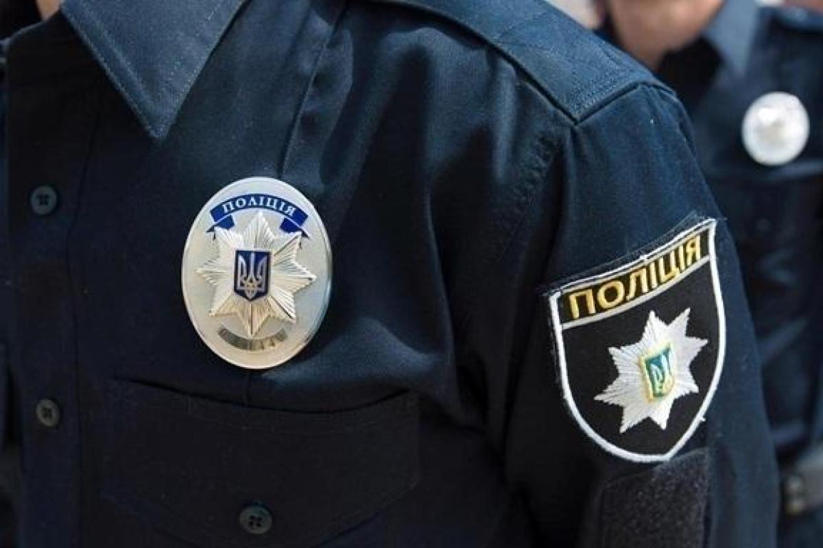 Харьковчанина застрелили на остановке Харьковчанина застрелили на остановке