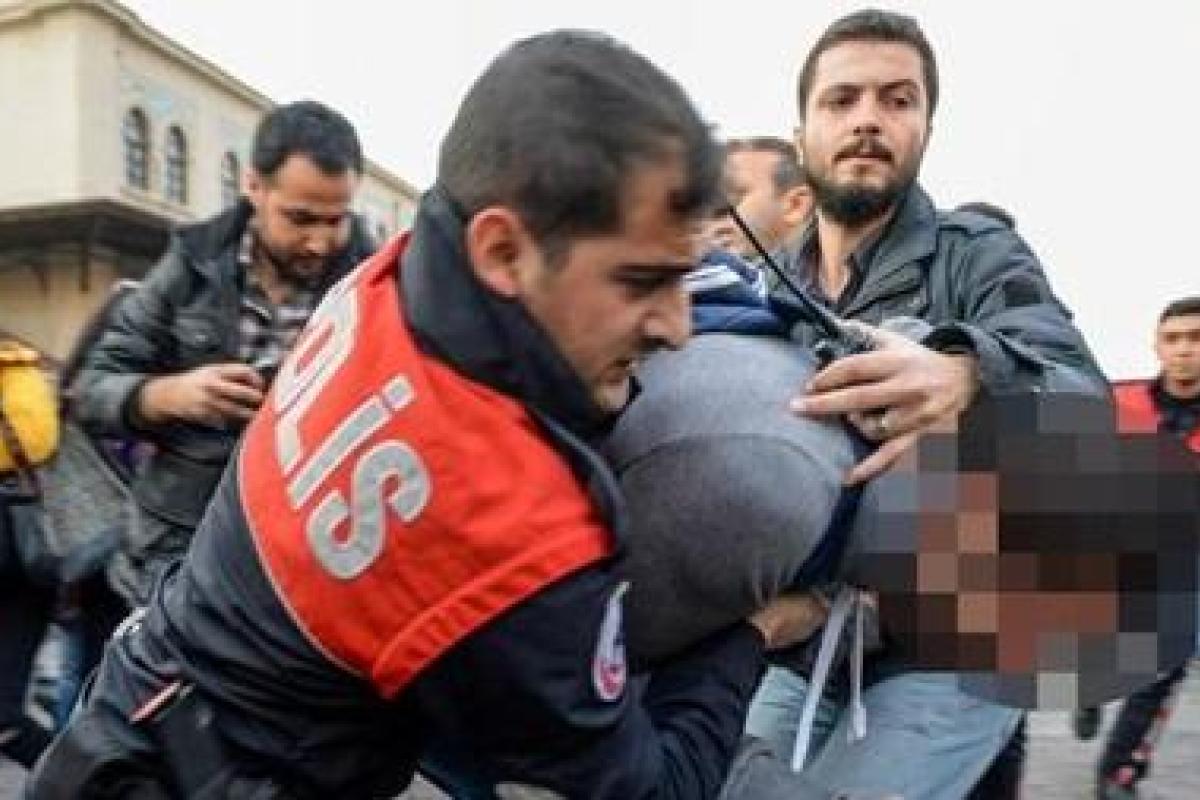 В Турции полторы тысячи человек арестовали за посты в соцсетях В Турции полторы тысячи человек арестовали за посты в соцсетях