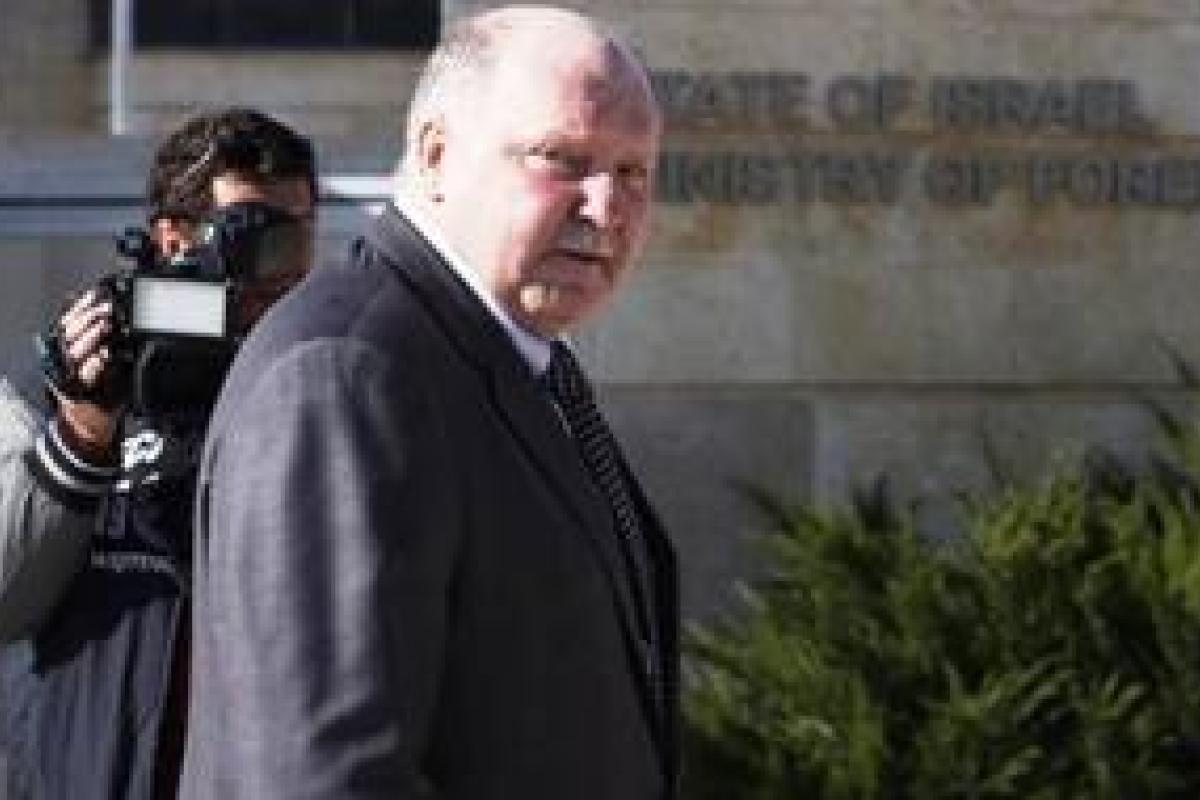 В Израиле российского посла увезли из ресторана в больницу