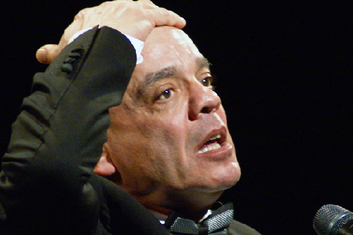 Актера Константина Райкина госпитализировали с тяжелой травмой