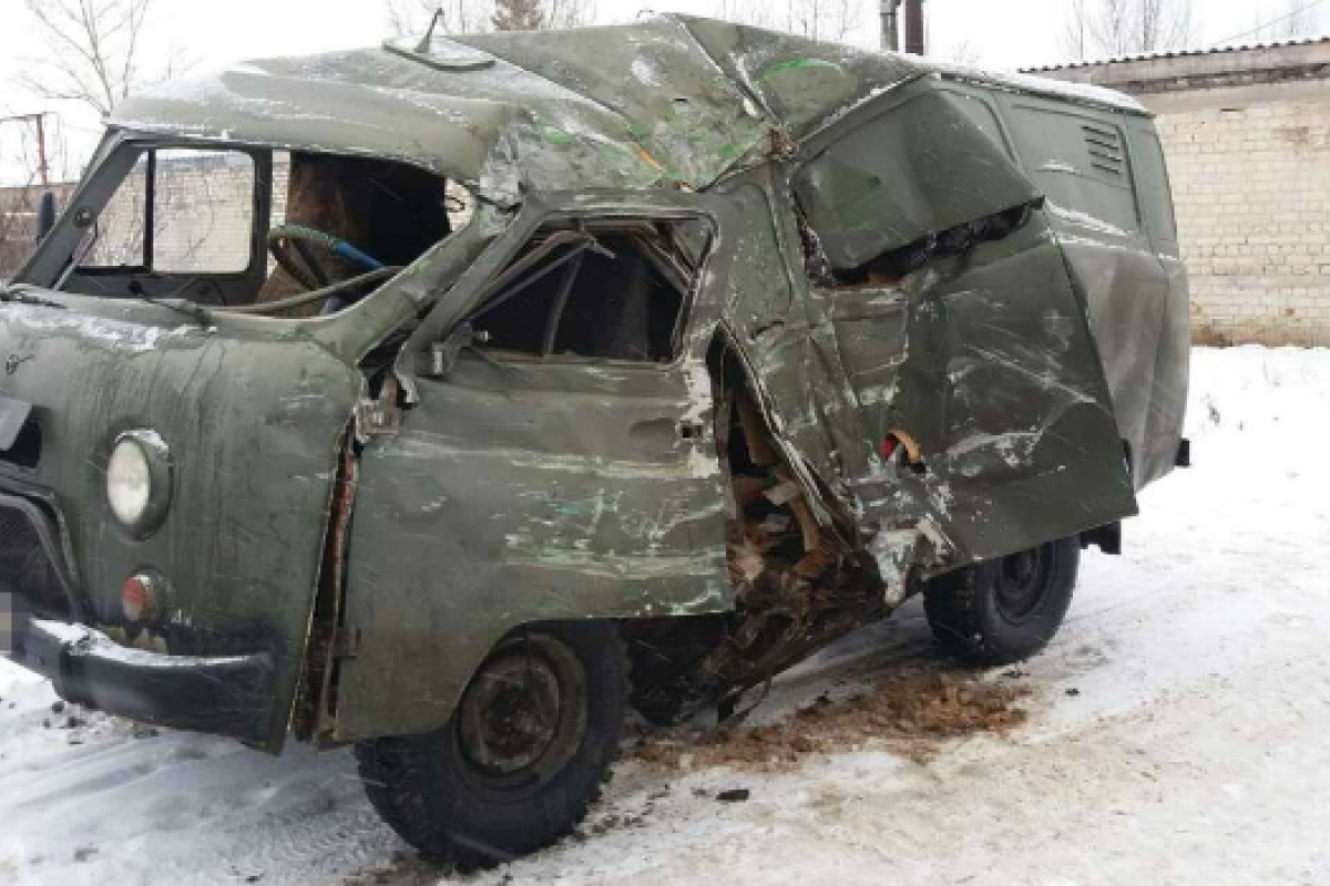 В Луганской области автомобиль военных попал в ДТП, есть пострадавшие В Луганской области автомобиль военных попал в ДТП, есть пострадавшие