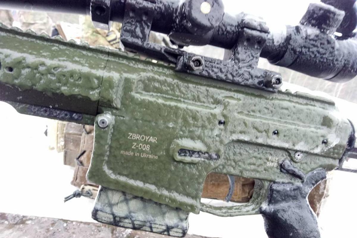 Журналист показал «ледяную» винтовку бойцов АТО, которая работает в экстремальных условиях Журналист показал «ледяную» винтовку бойцов АТО, которая работает в экстремальных условиях