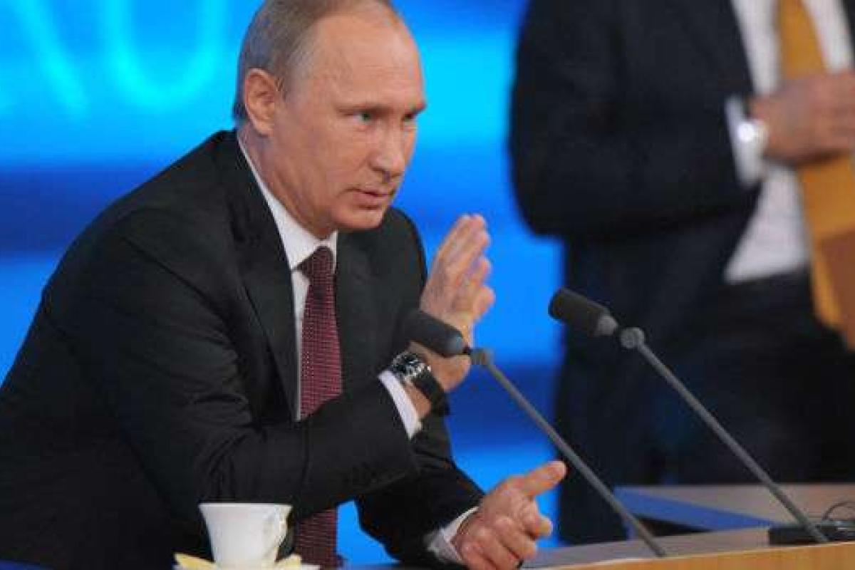 Журналист проанализировал нервную реакцию Путина на вопрос о Сенцове Журналист проанализировал нервную реакцию Путина на вопрос о Сенцове