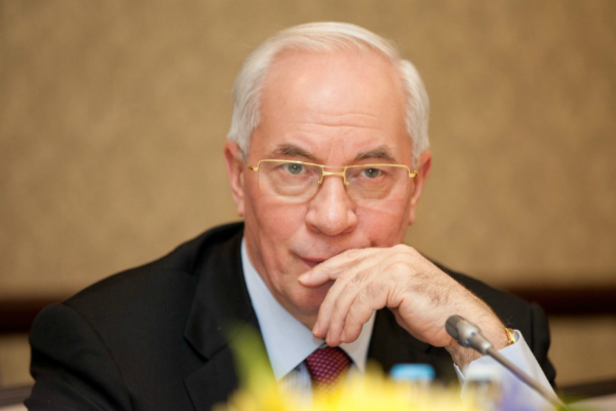 Азаров после обнаружения квартиры с «сокровищами» пропал из соцсетей