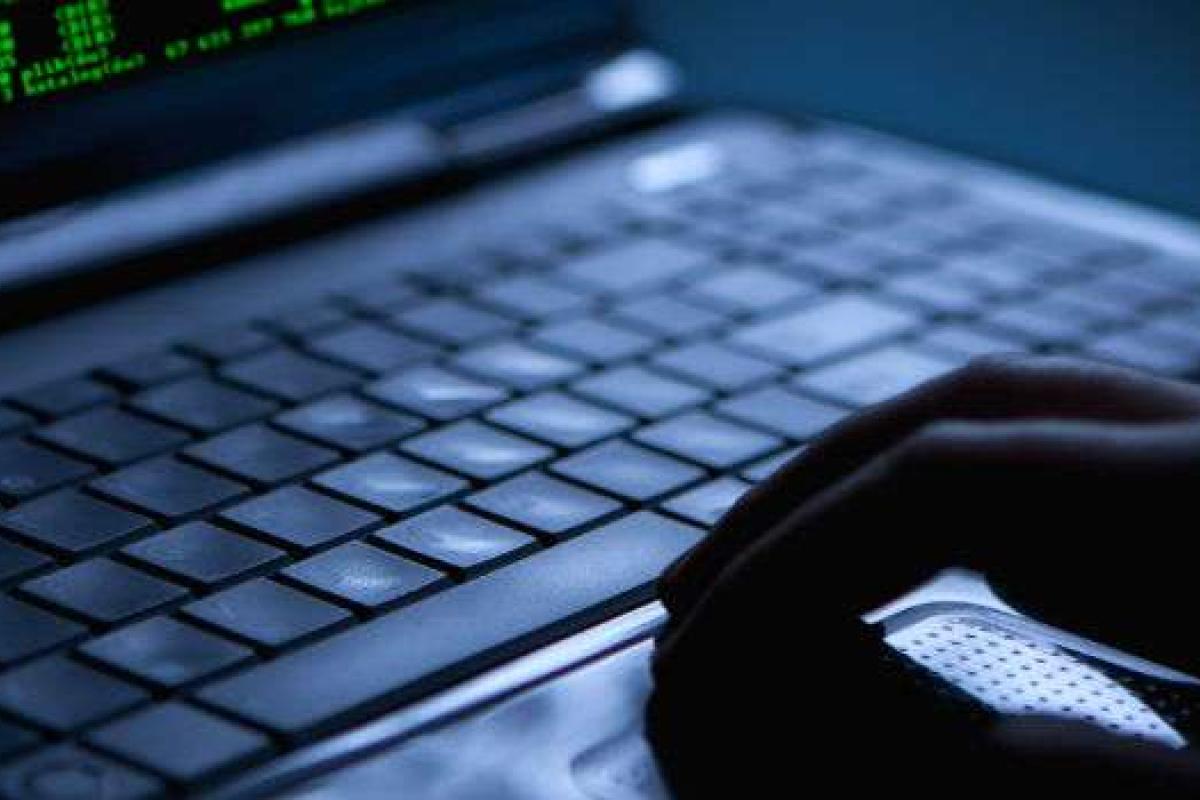 Бригинец назвал причины отключения интернета в России