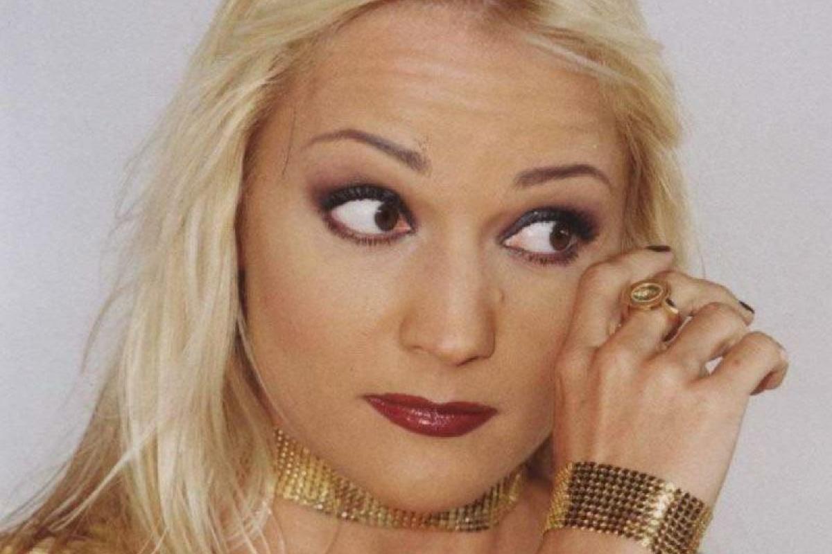 Татьяна Буланова тяжело переживает развод с мужем и отказывается общаться с журналистами