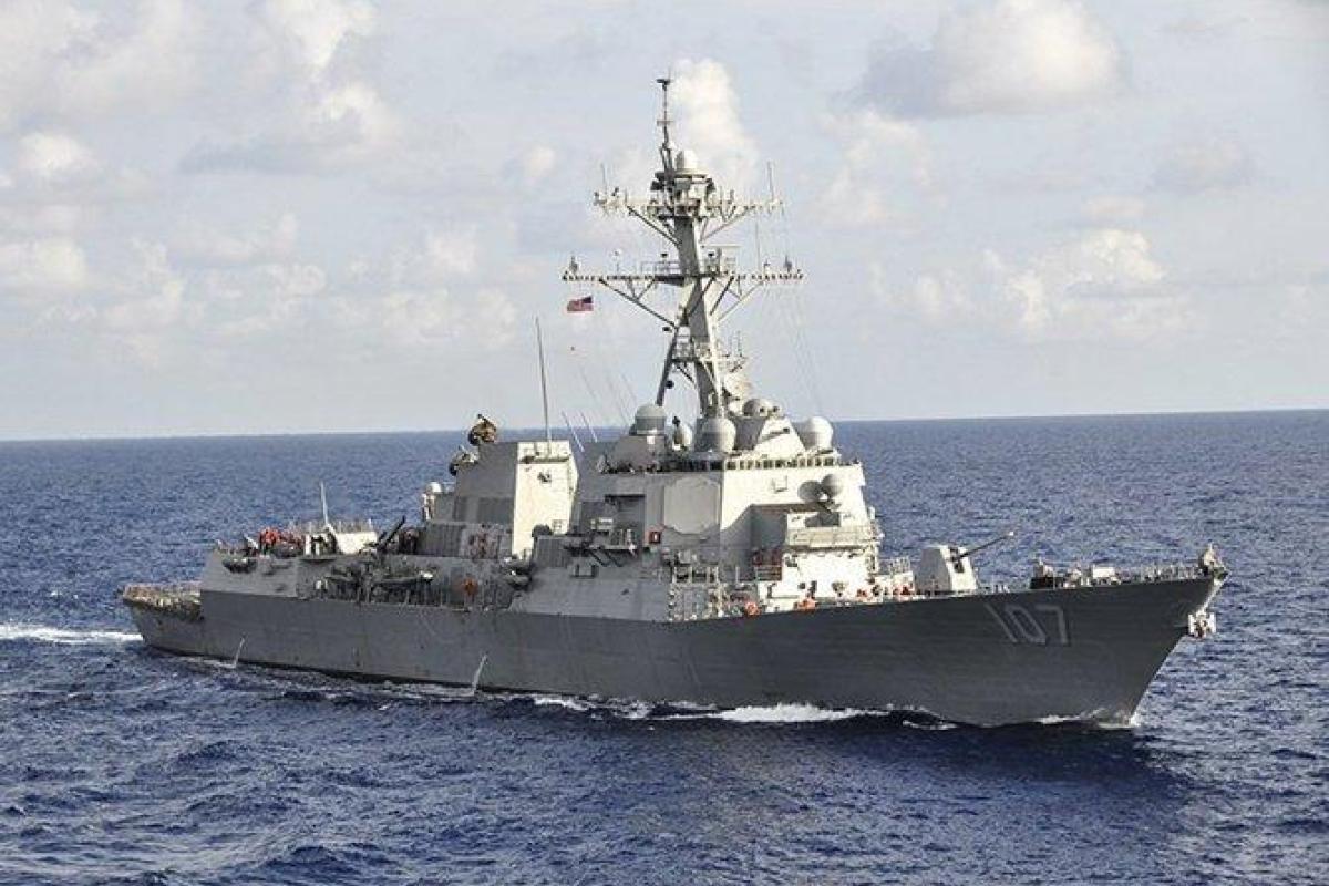 НАТО отправило вертолет и корабли следить за российским "Ярославом Мудрым" в Ла-Манше