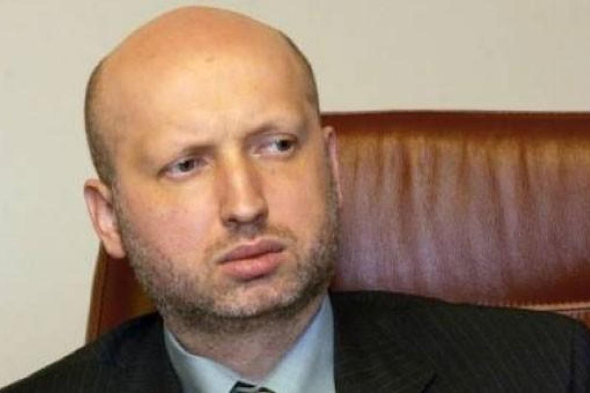 Турчинов заявил, что украинцам пора праздновать Рождество 25 декабря