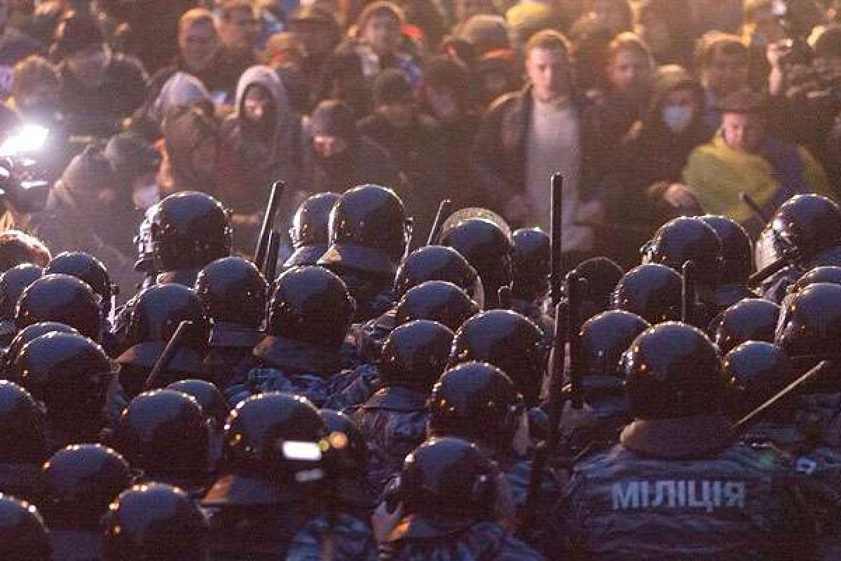 Украина - отсталая страна, которая отвечает Майданом на угнетение - мнение