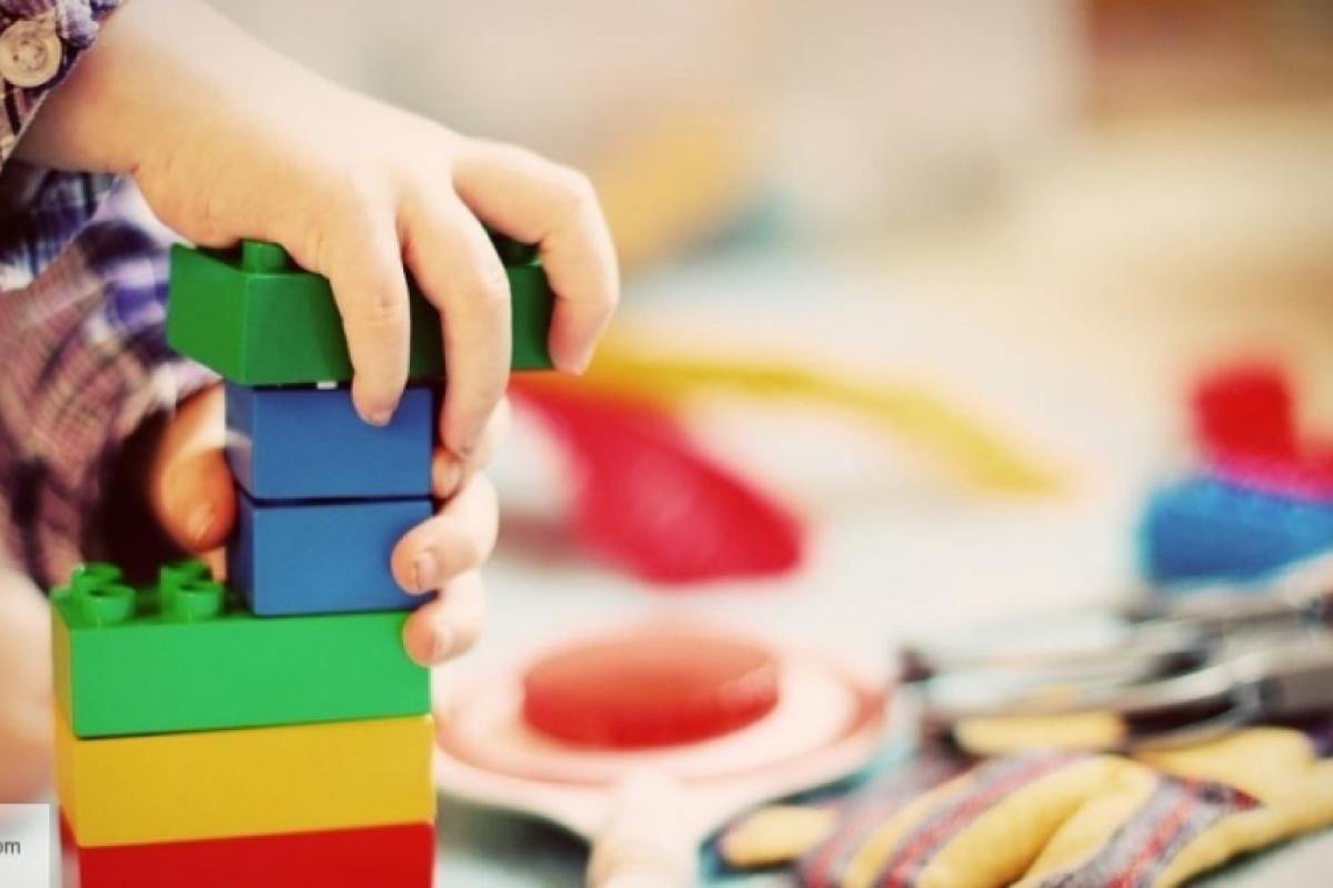 В Запорожье произошел вопиющий инцидент: из-за "минирования" детсада эвакуировали 80 детей В Запорожье произошел вопиющий инцидент: из-за "минирования" детсада эвакуировали 80 детей