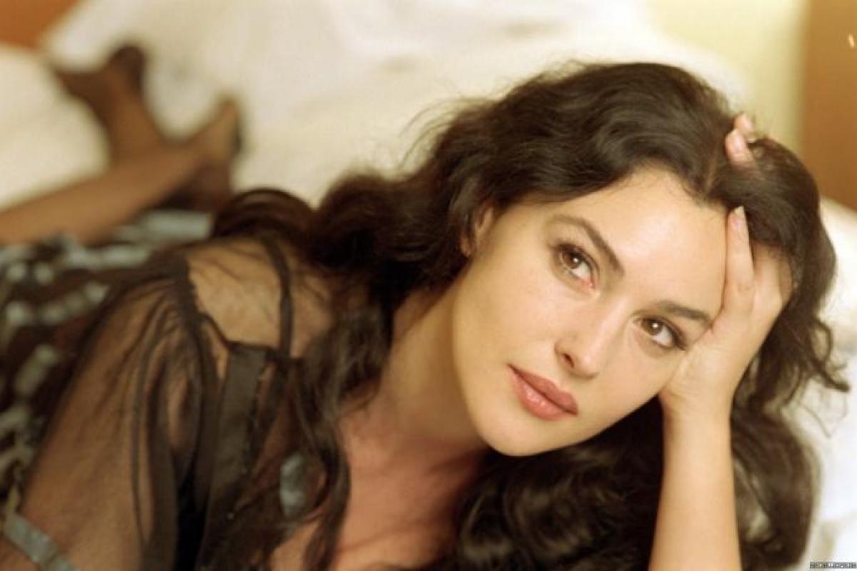 Моника Беллуччи снялась обнаженной в сериале