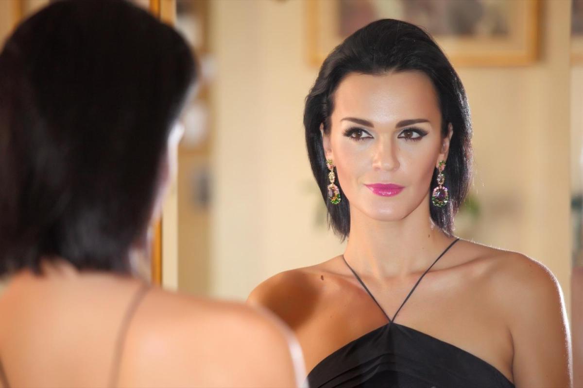 Певица Слава выходит замуж и уже выбрала свадебный подарок жениху