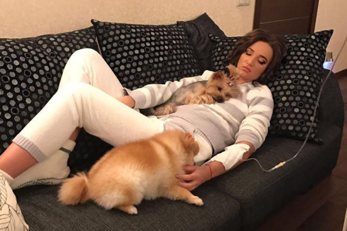 Бузова серьезно заболела и лежит под капельницей