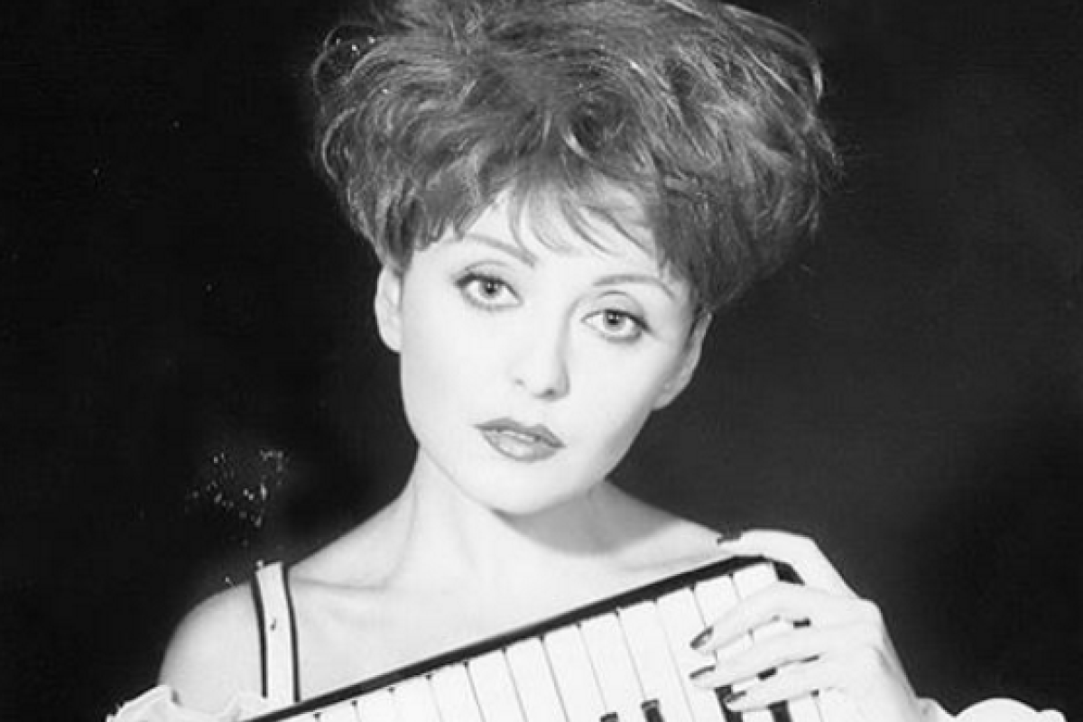 Анжелика Варум рассказала, как рыдала в три ручья, записывая свой главный хит