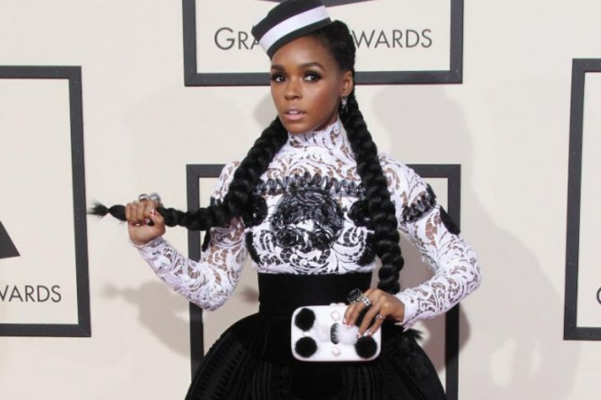 Самые неудачные наряды звезд за 2016 год