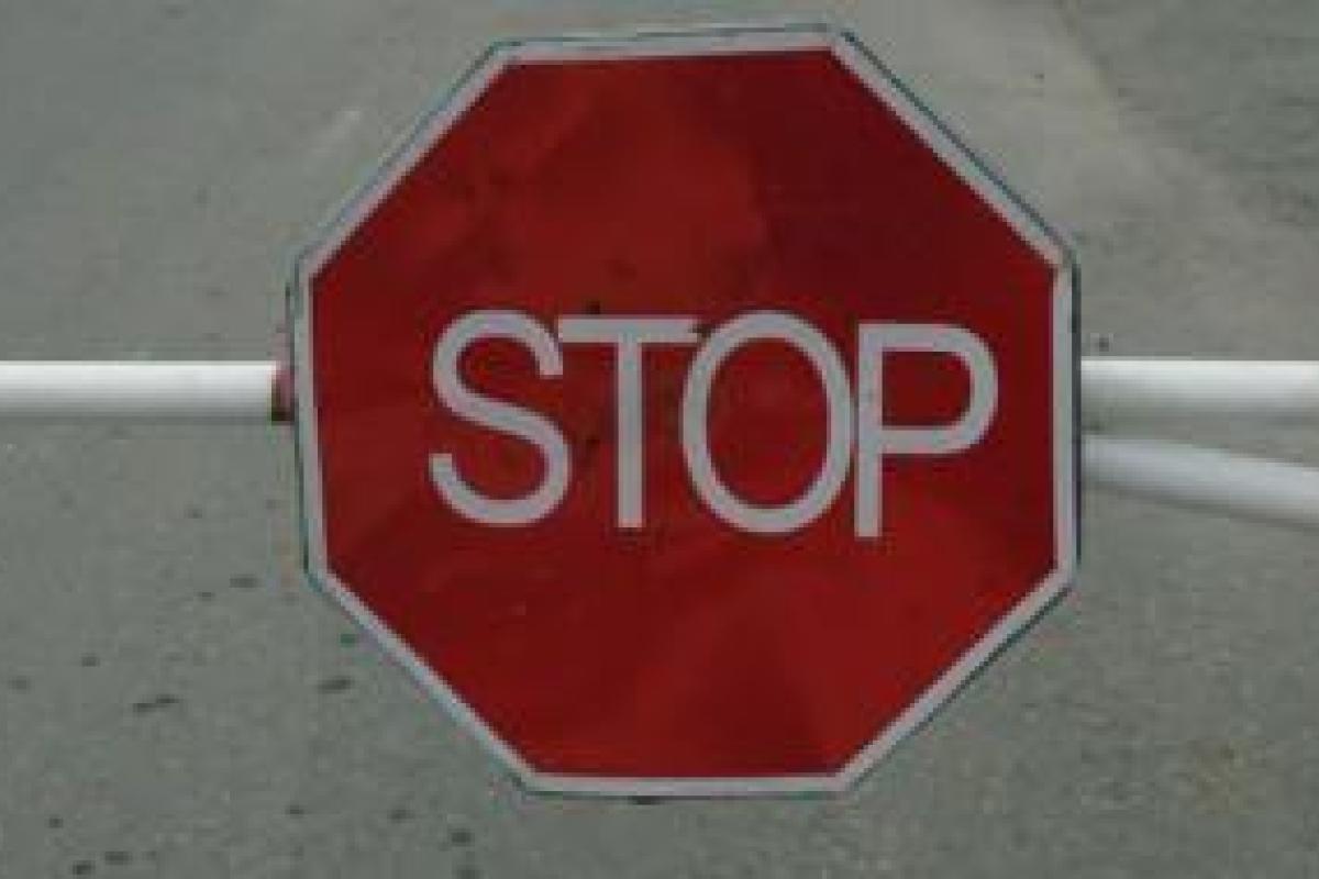 На «таможне ДНР» в Успенке коллапс, много машин стоят в пробке