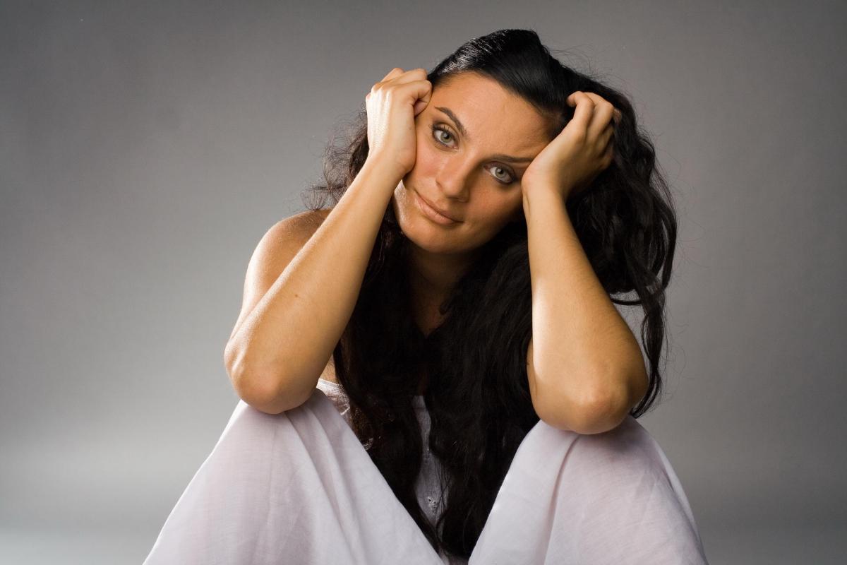 Елена Ваенга напела себе "узлы"