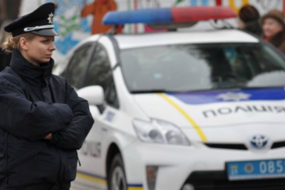В Днепре полицейские устроили погоню со стрельбой за угонщиком автомобиля В Днепре полицейские устроили погоню со стрельбой за угонщиком автомобиля