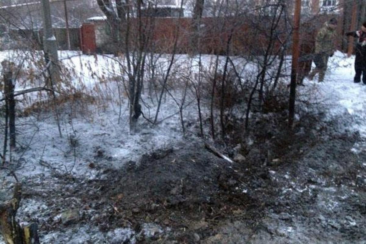 Боевики обстреляли мирных жителей в поселке под Торецком Боевики обстреляли мирных жителей в поселке под Торецком