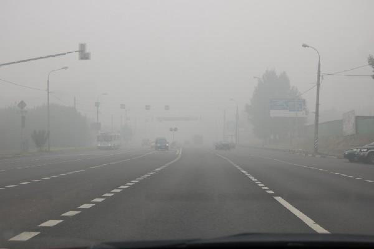 Жители Мариуполя жалуются, что в центре города нечем дышать Жители Мариуполя жалуются, что в центре города нечем дышать