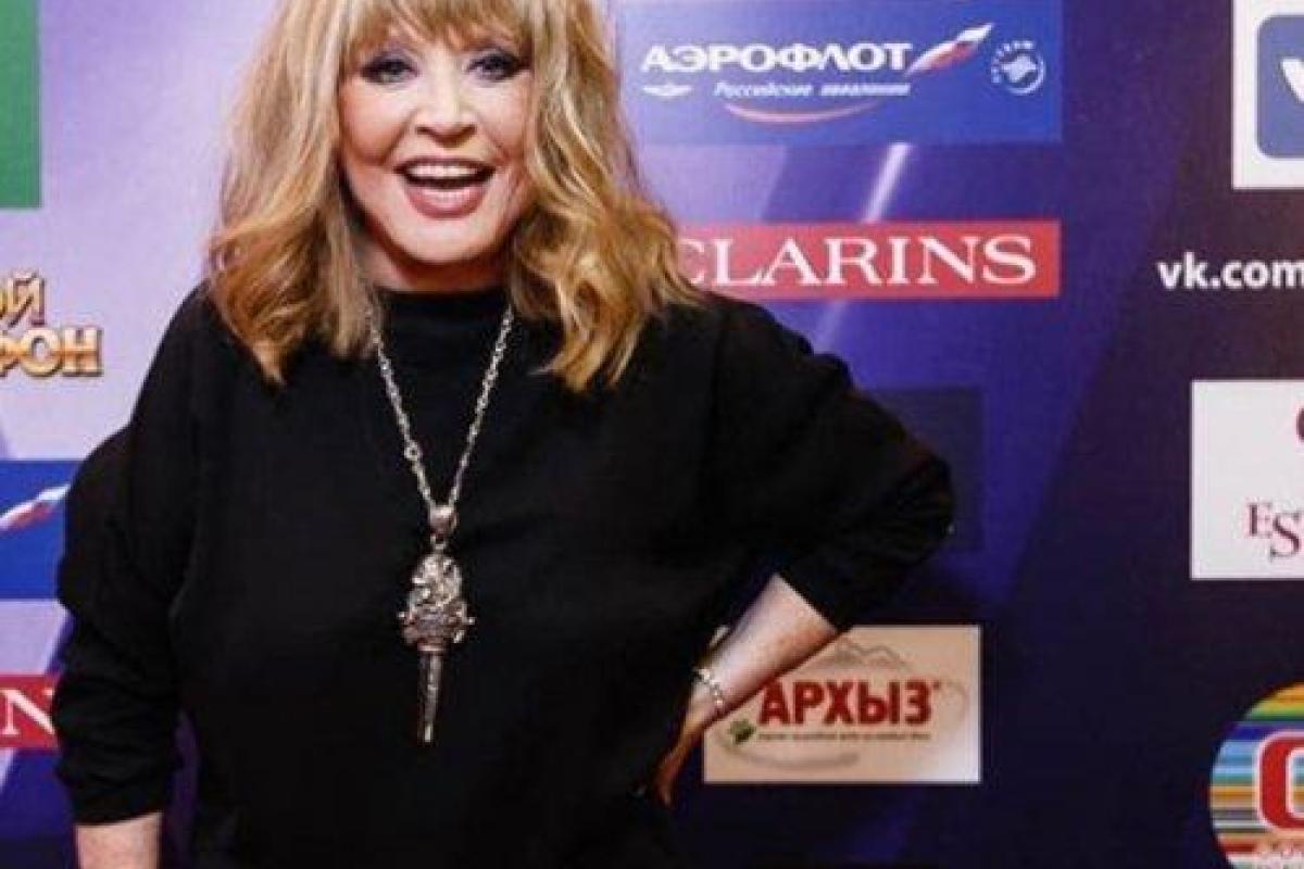 Певица Алла Пугачева поразила публику цветущим внешним видом