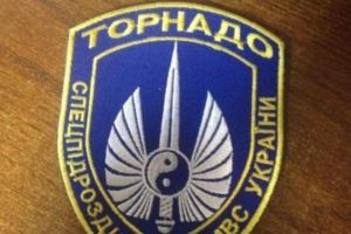 Дело "Торнадо": журналистка рассказала, почему боец отрезал себе ухо после судебного заседания Дело "Торнадо": журналистка рассказала, почему боец отрезал себе ухо после судебного заседания