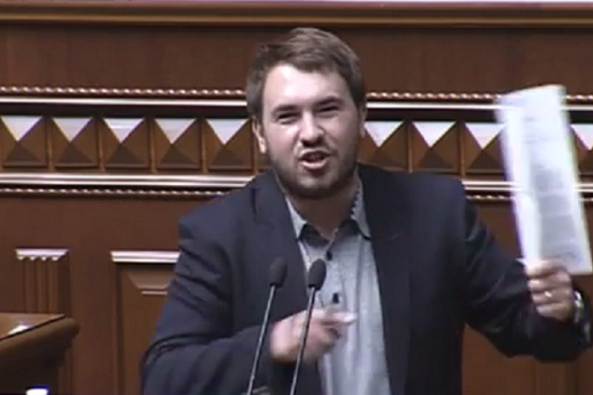 Нардеп пожелал Порошенко продать Липецкую фабрику в 2017 году