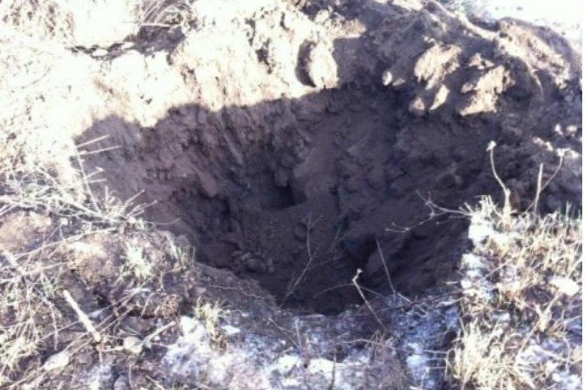 Наблюдатели ОБСЕ зафиксировали свежие воронки вблизи Мариуполя 