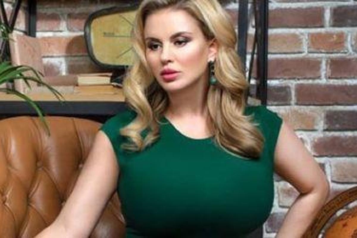 Анну Семенович высмеяли в соцсети Анну Семенович высмеяли в соцсети