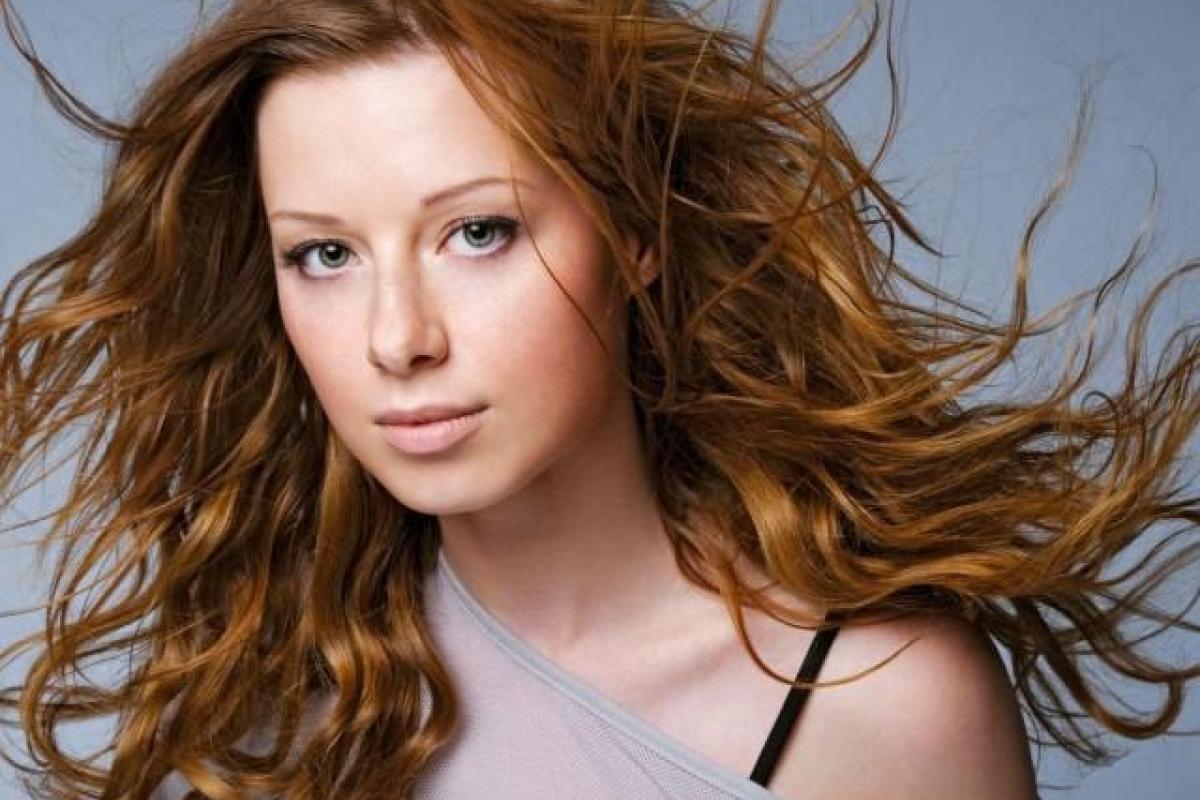 Певица Юлия Савичева больше не может скрывать беременность