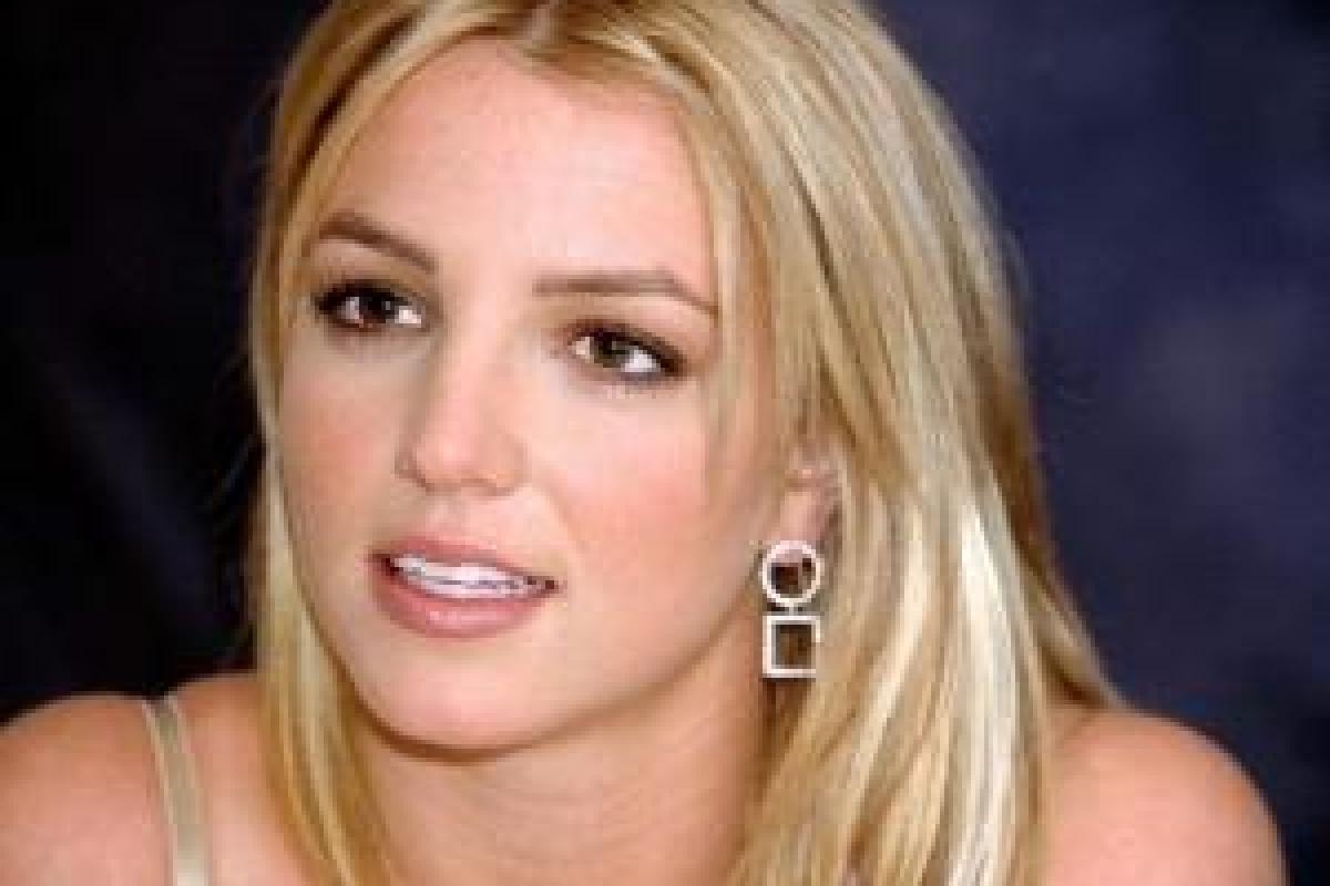 Возлюбленного Бритни Спирс уличили в измене с известной моделью
