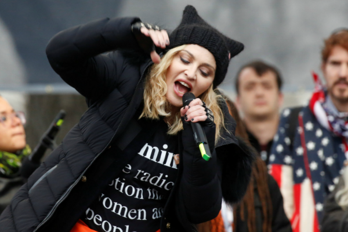 Певица Мадонна призналась в желании взорвать Белый дом