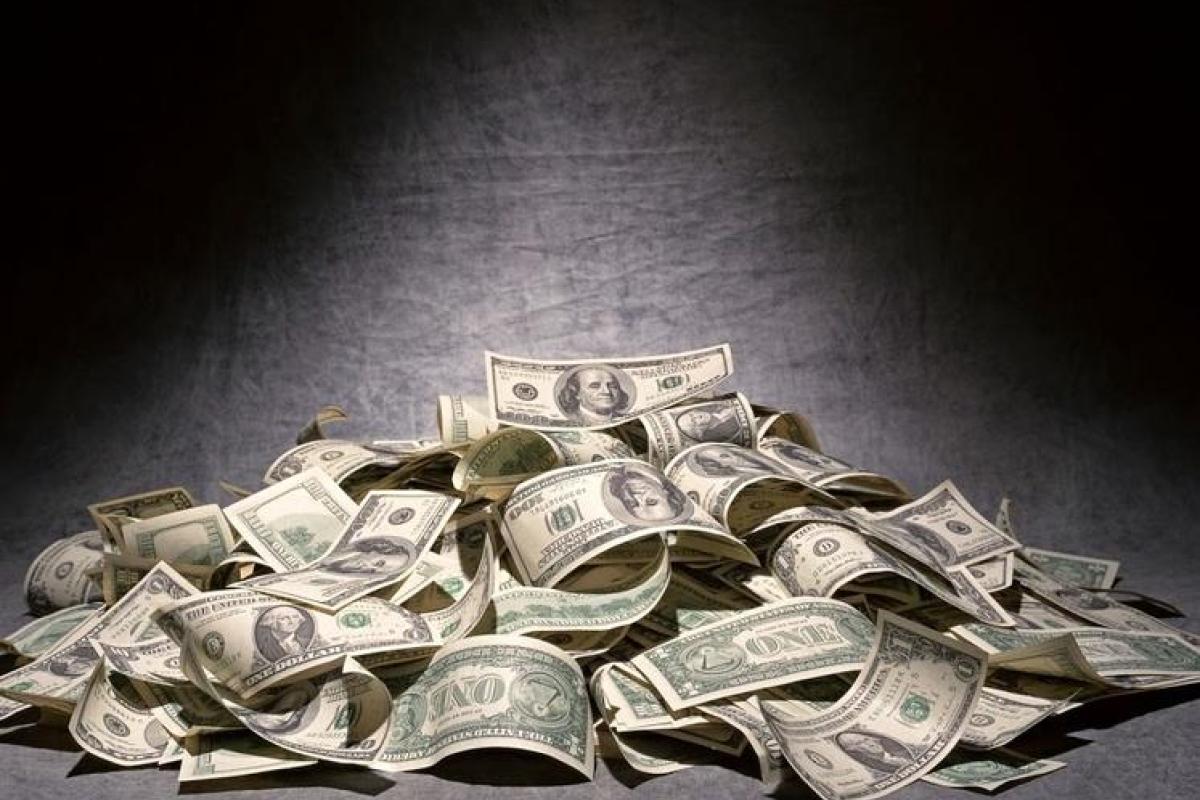 Журналист: На украинских олигархах висят трупы и хищения