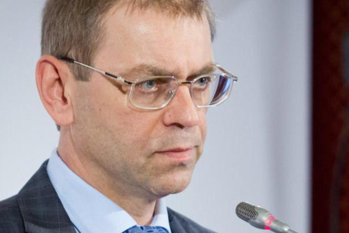 "Как нормальный мужчина, защитил себя и жену", - радикал Лозовой выступил в поддержку Пашинского